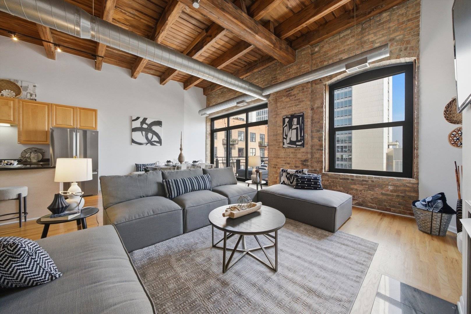 520 W Huron ST #609, Chicago, IL 60654
