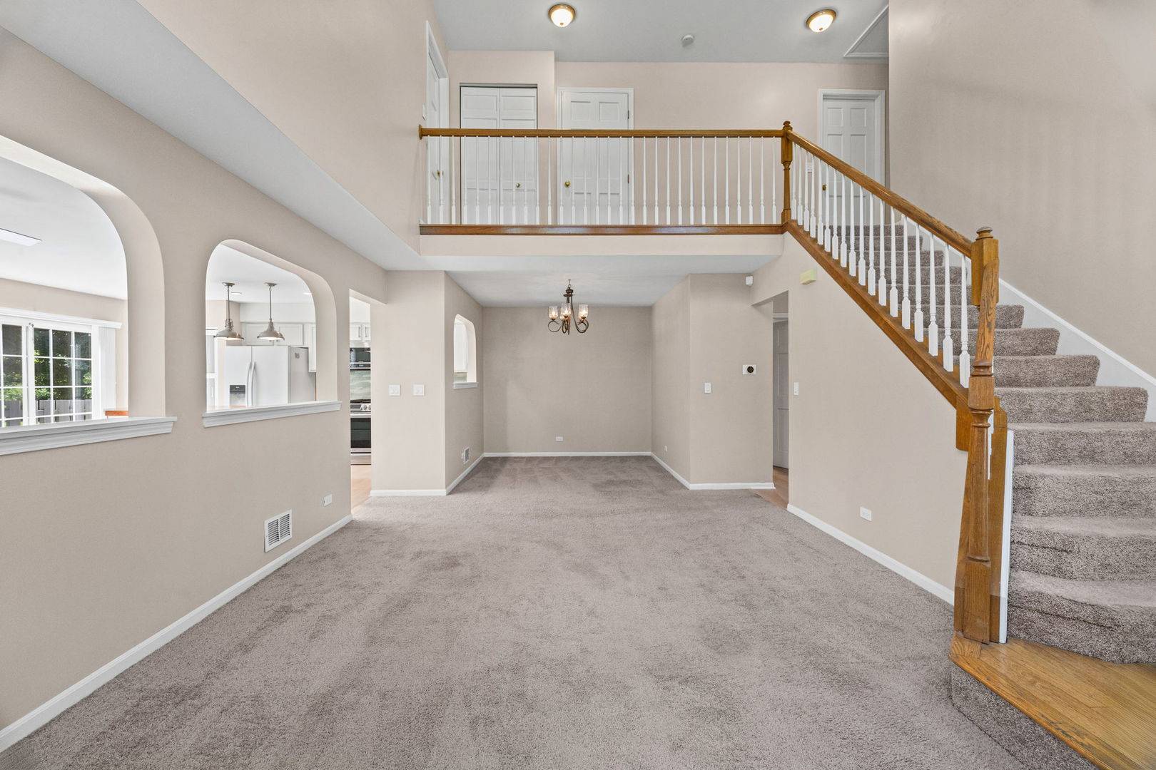 1301 Filly LN, Bartlett, IL 60103