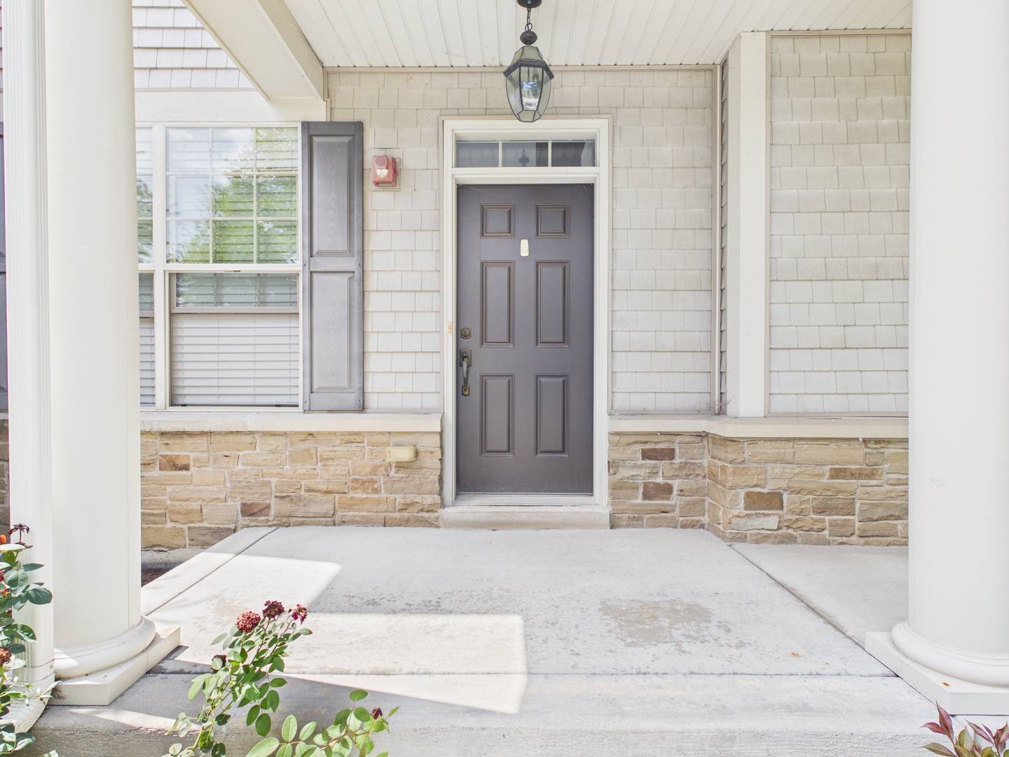 2010 Shermer RD, Glenview, IL 60026