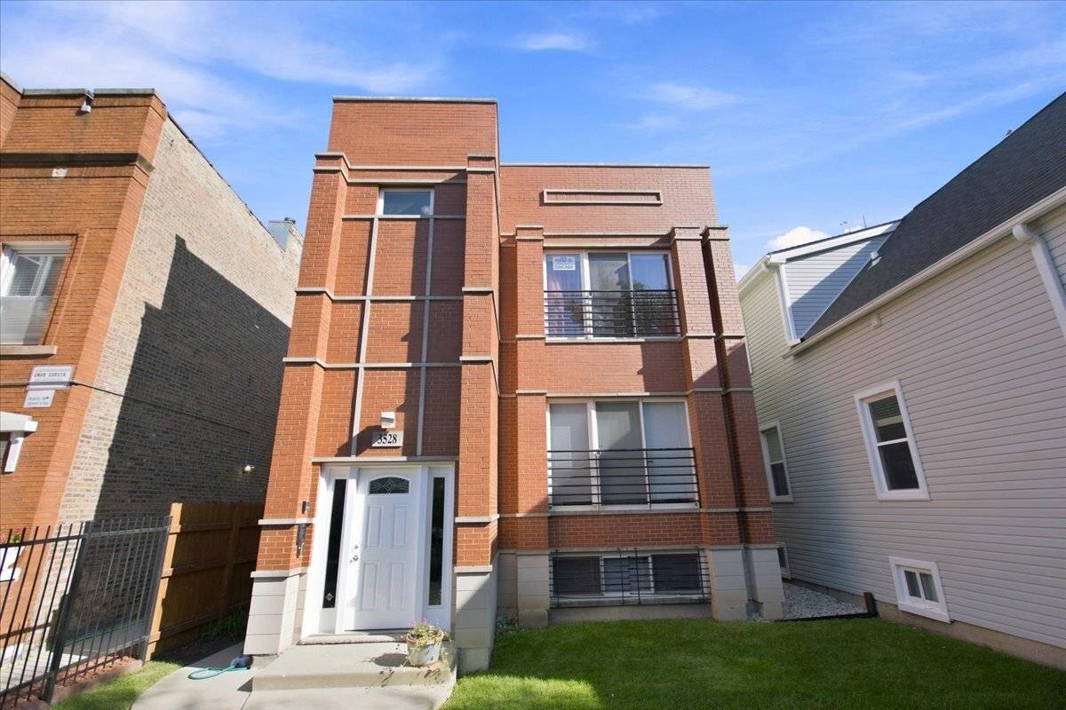 3528 W Shakespeare AVE #G, Chicago, IL 60647