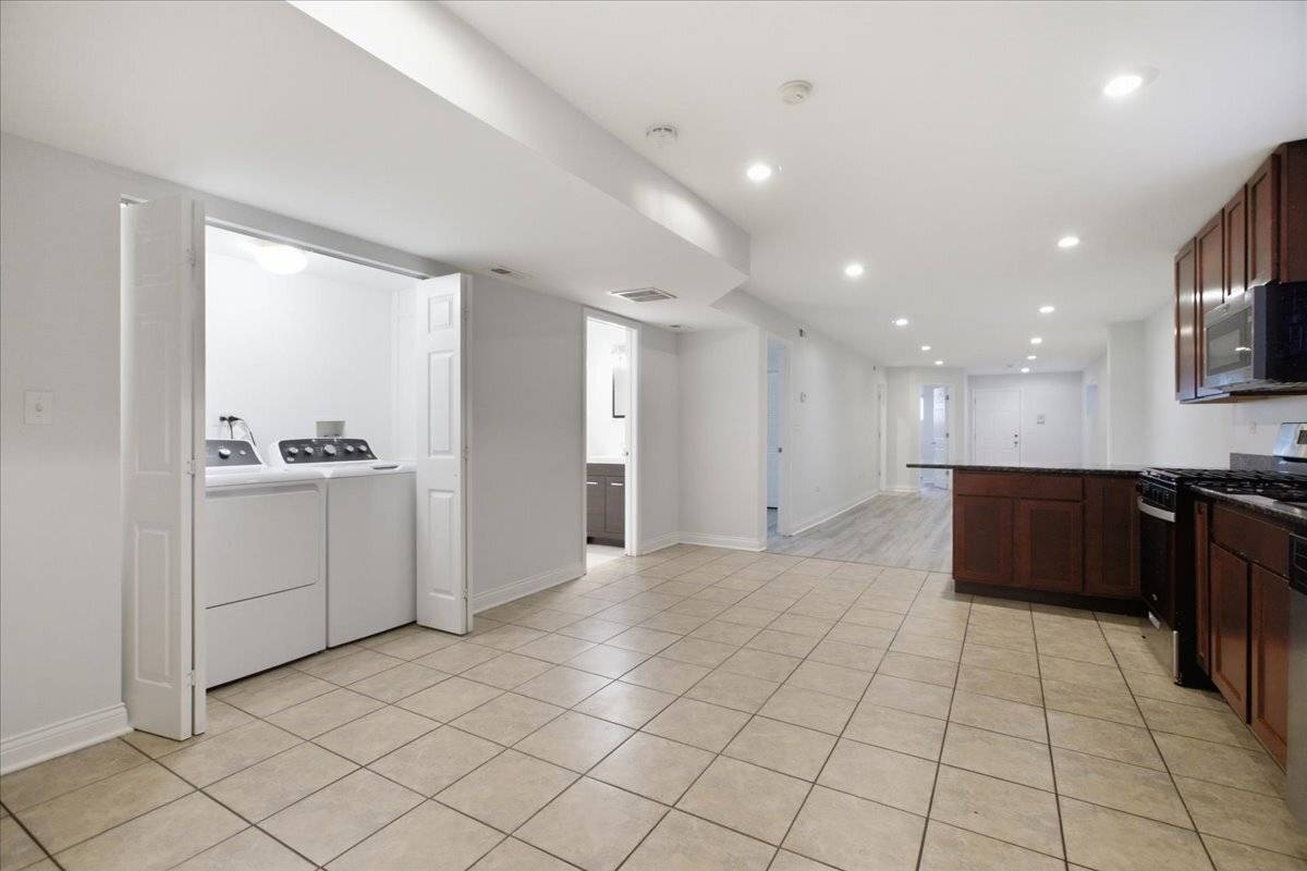 3528 W Shakespeare AVE #G, Chicago, IL 60647