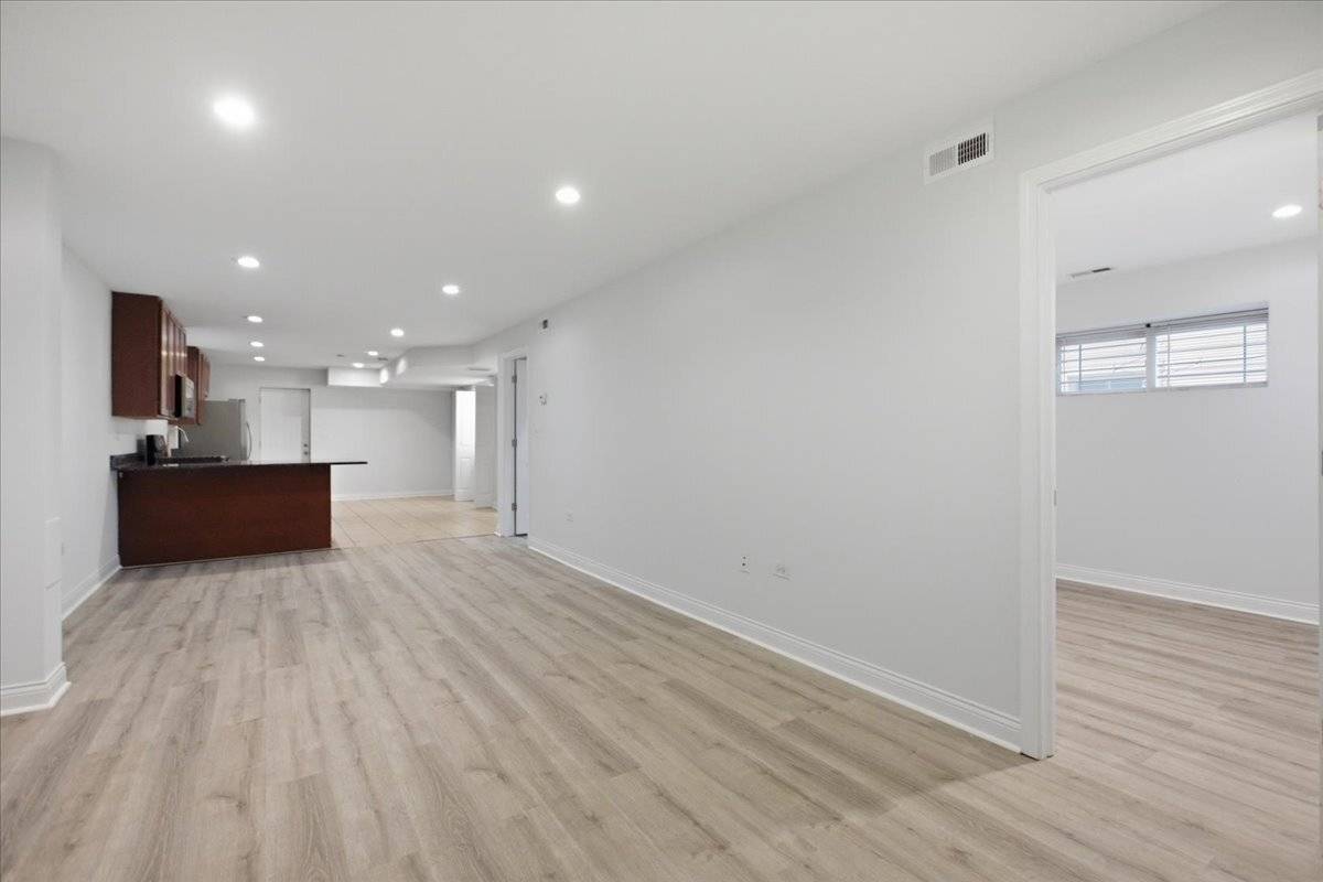 3528 W Shakespeare AVE #G, Chicago, IL 60647