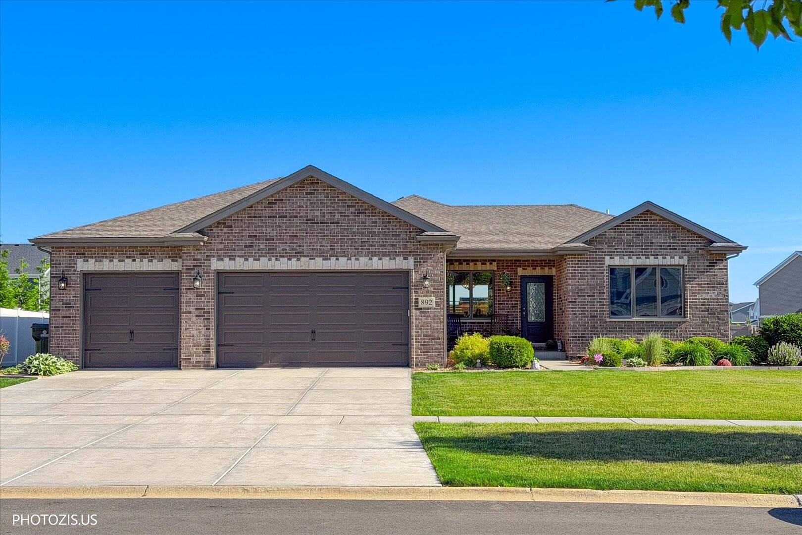 892 W Woodlawn RD, New Lenox, IL 60451