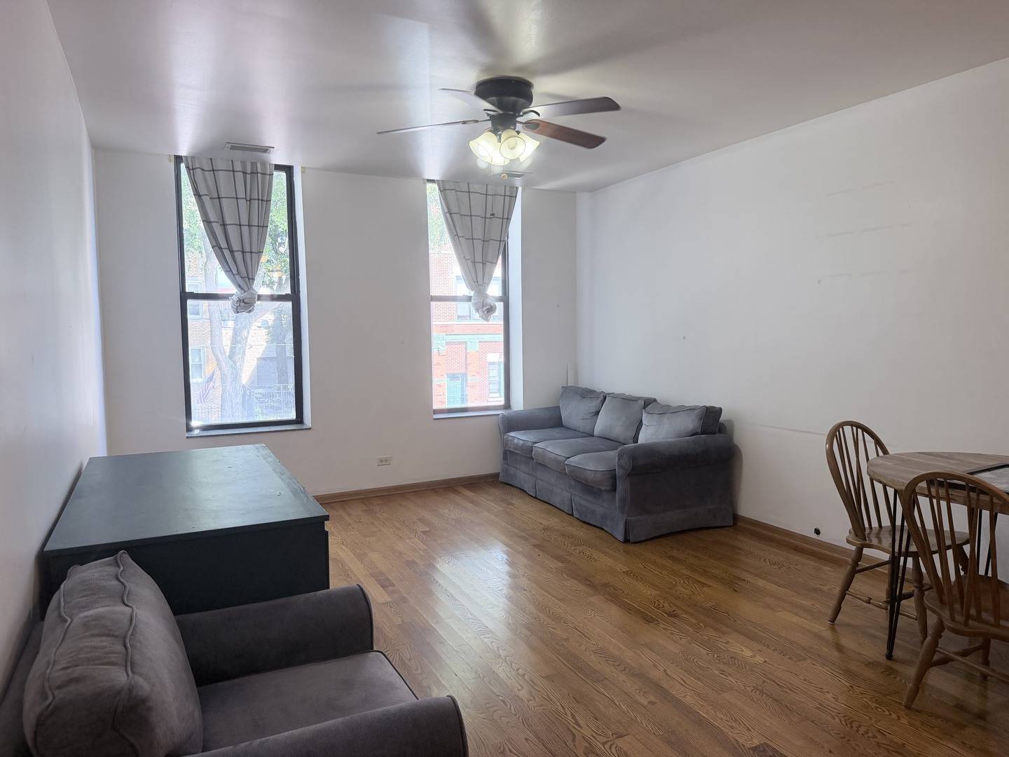 2738 S Princeton AVE #2, Chicago, IL 60616