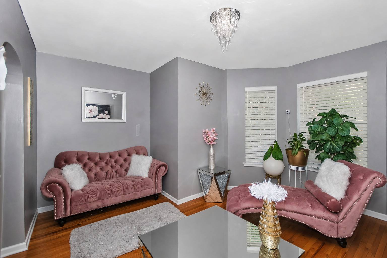 1319 W Foster AVE, Chicago, IL 60640