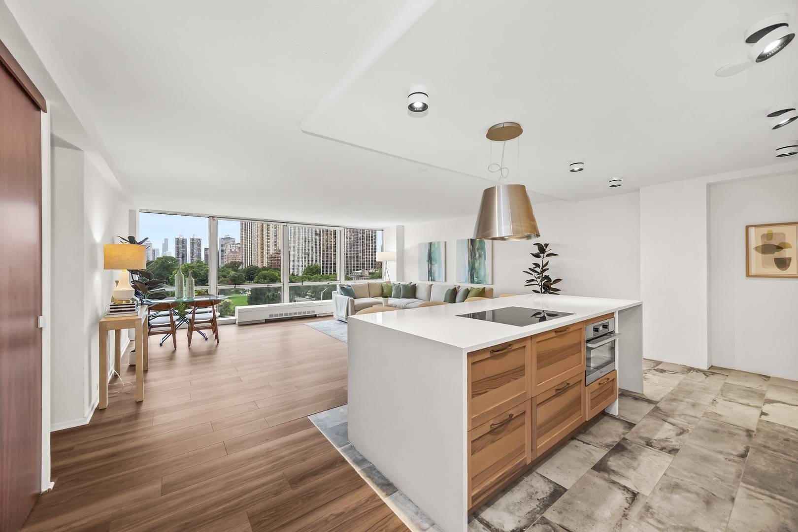 330 W DIVERSEY Pkwy #705, Chicago, IL 60657