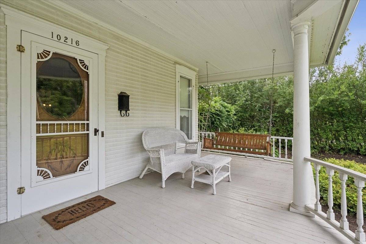 10216 Main ST, Hebron, IL 60034