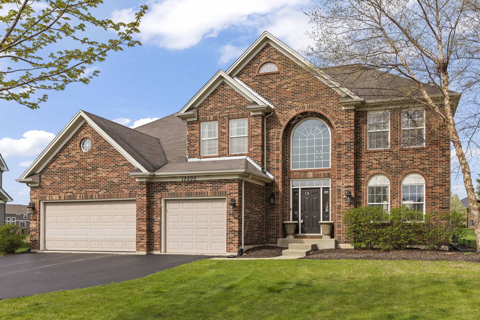 13500 Arborview CIR, Plainfield, IL 60585