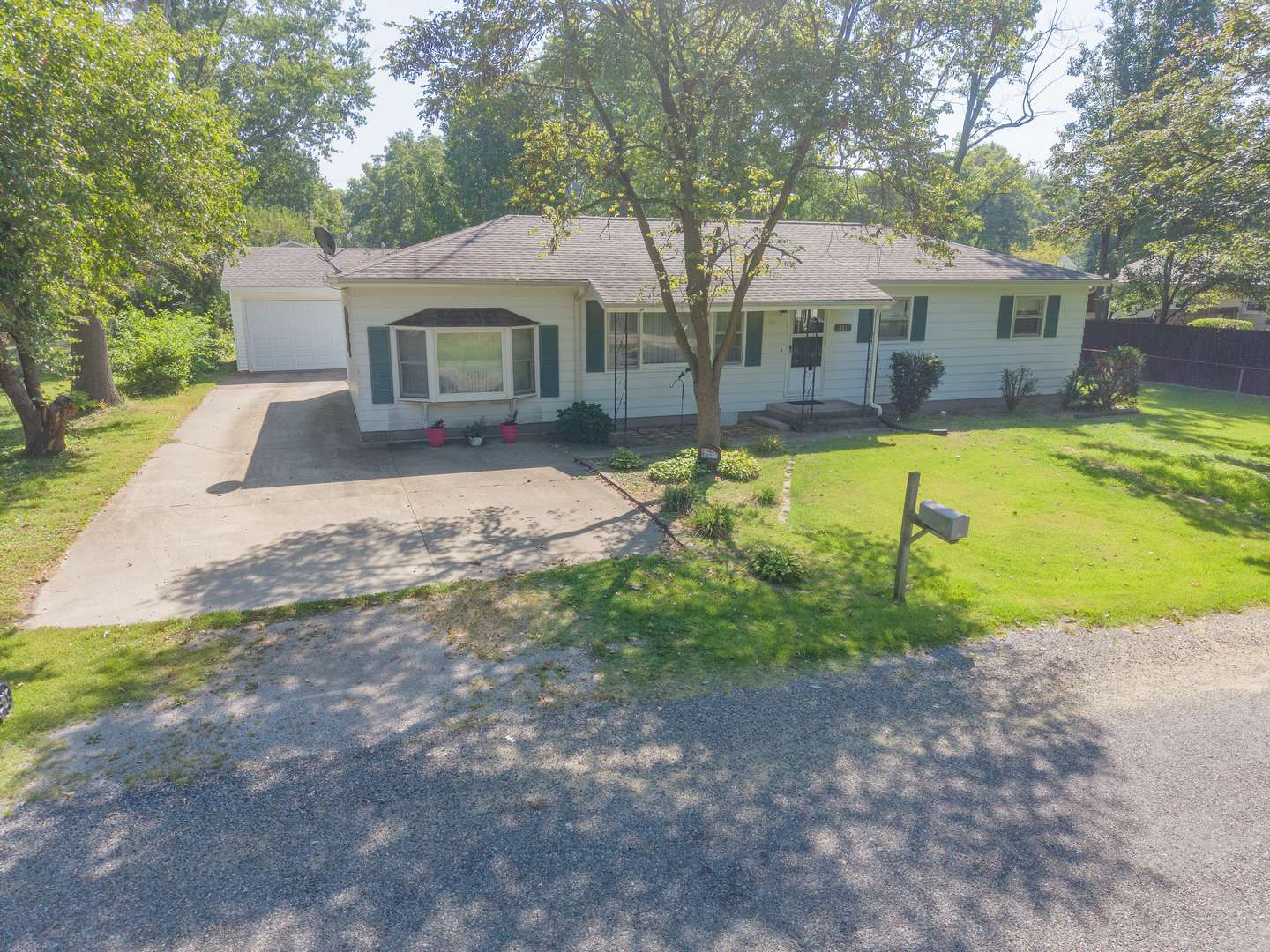 421 Geary ST, Centralia, IL 62801