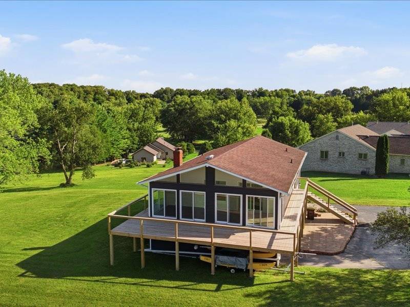1722 Baintree RD, Davis, IL 61019