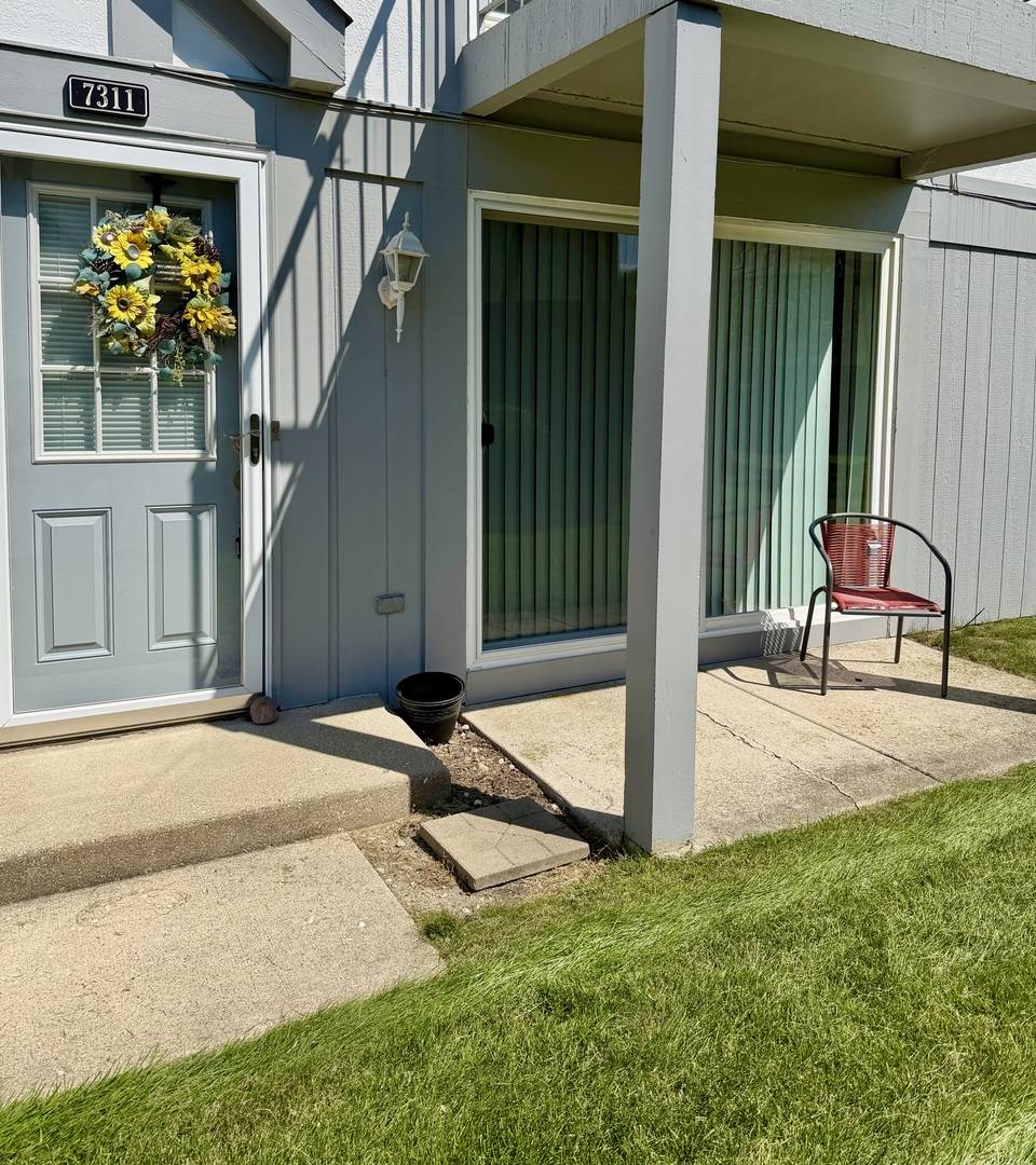 7311 Baybury RD, Downers Grove, IL 60516