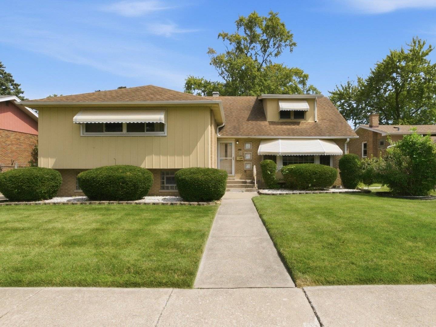 15531 Woodlawn East AVE, South Holland, IL 60473