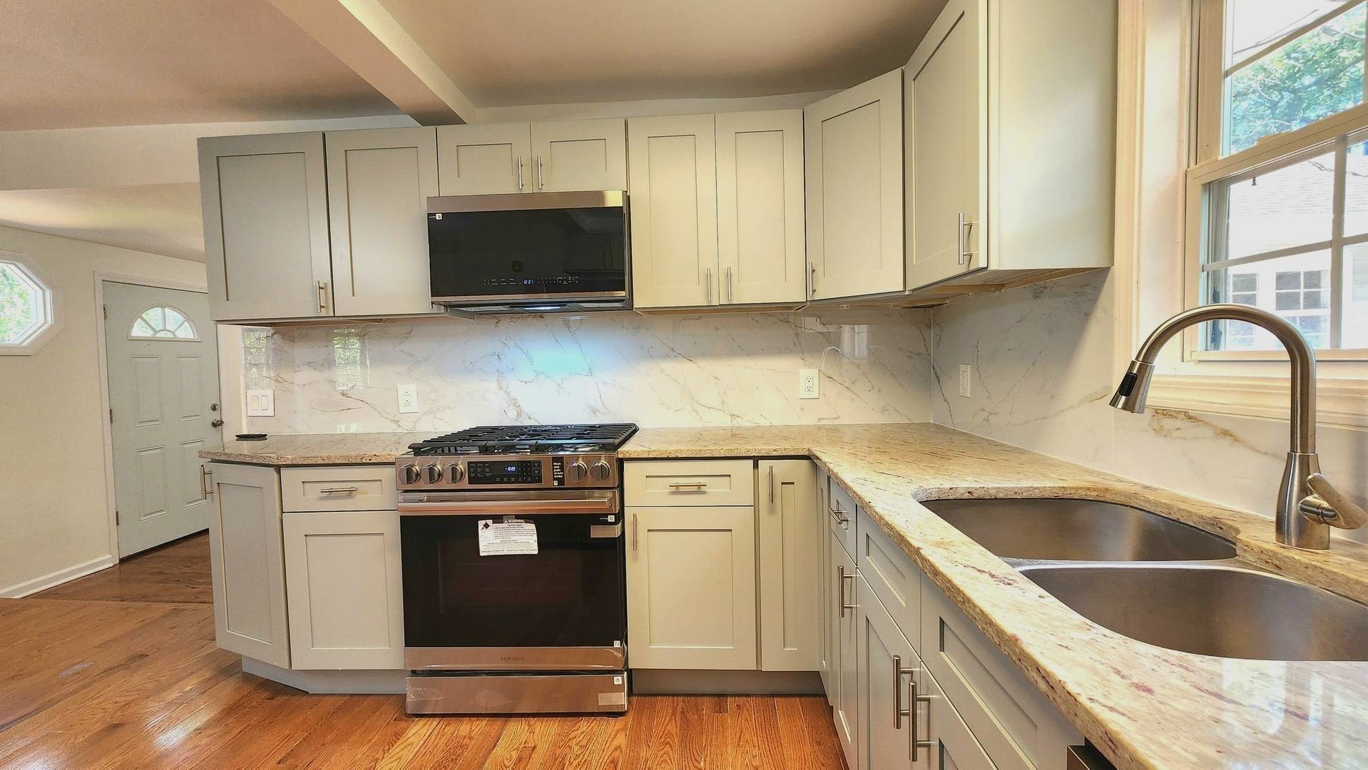 23217 W North Lakewood LN, Lake Zurich, IL 60047