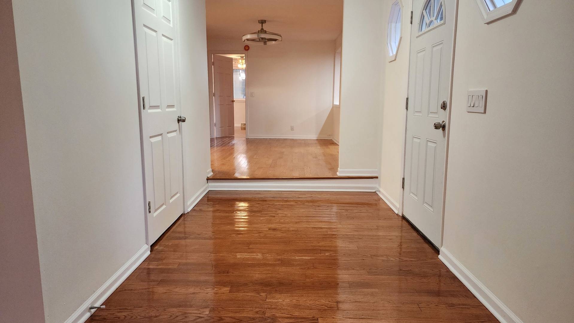 23217 W North Lakewood LN, Lake Zurich, IL 60047