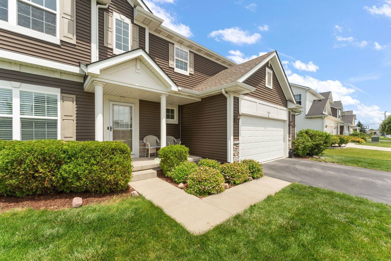 9632 Liberty DR, Cedar Lake, IN 46303
