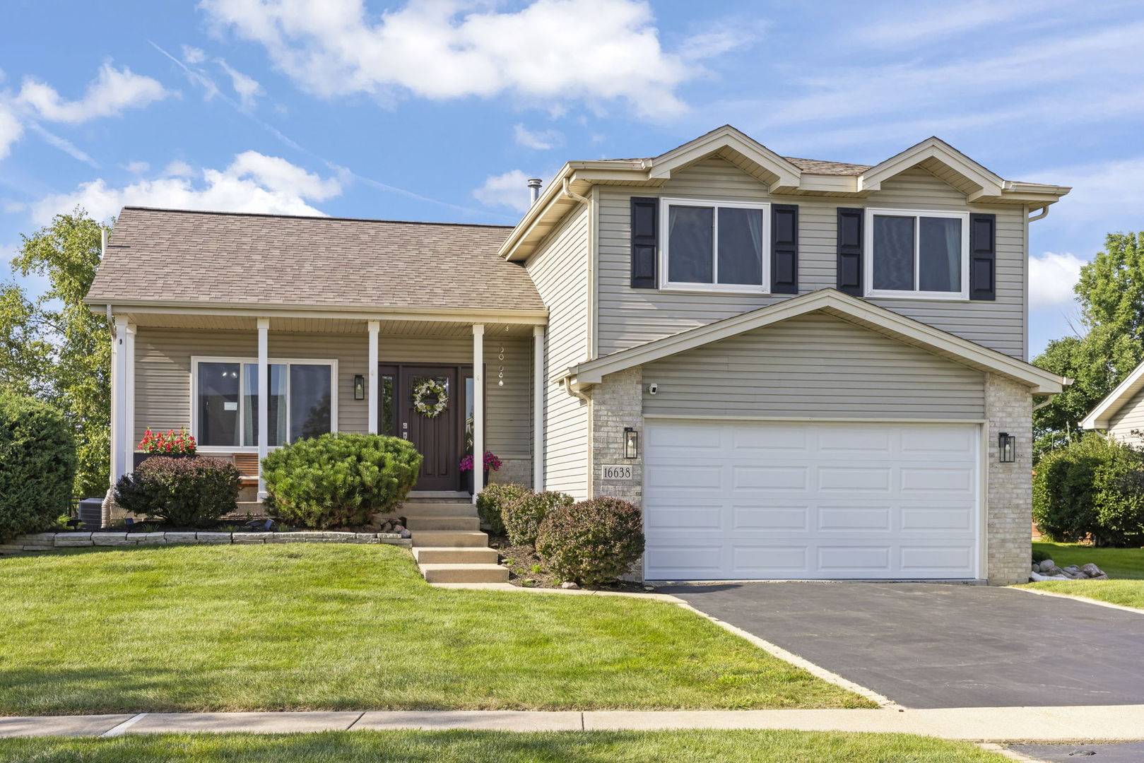 16638 W Apache DR, Lockport, IL 60441