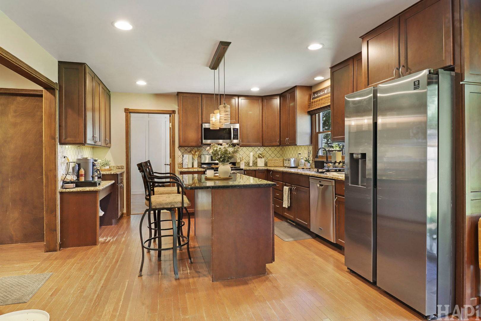 1109 Hollywood BLVD, Mchenry, IL 60050