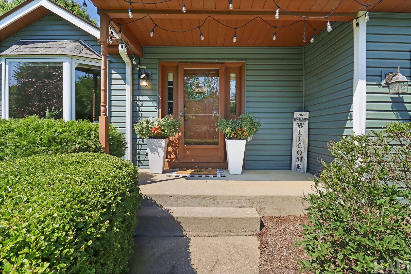 1109 Hollywood BLVD, Mchenry, IL 60050