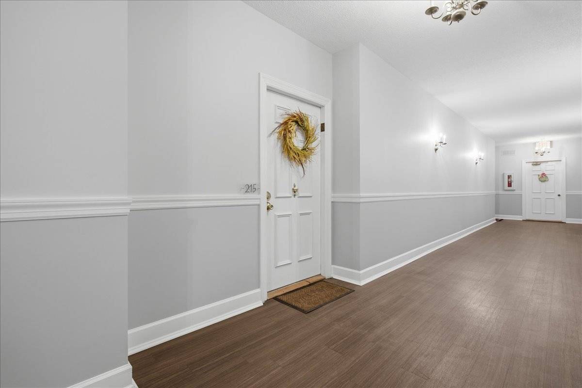 602 S Mercer AVE #215, Bloomington, IL 61701