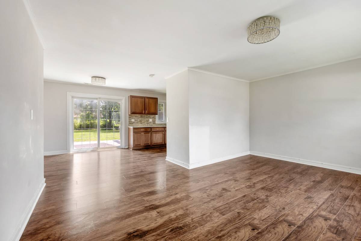 16243 Clifton Park AVE, Markham, IL 60428