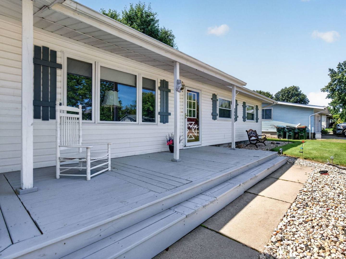 1205 E 2nd ST, Coal City, IL 60416
