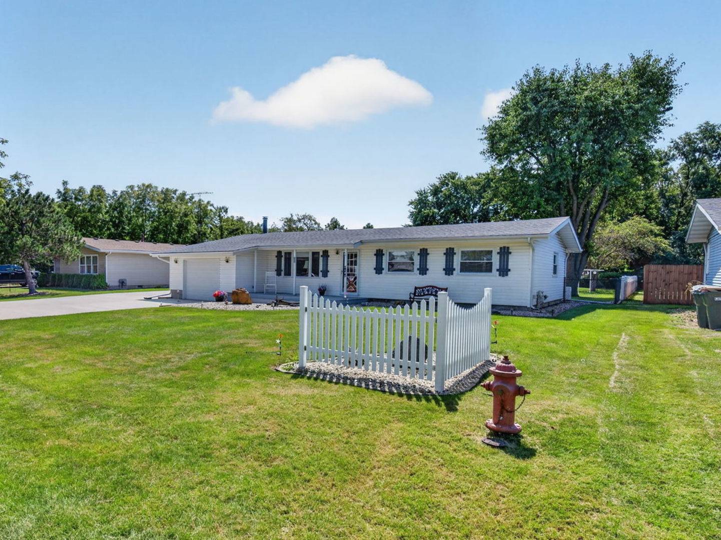 1205 E 2nd ST, Coal City, IL 60416