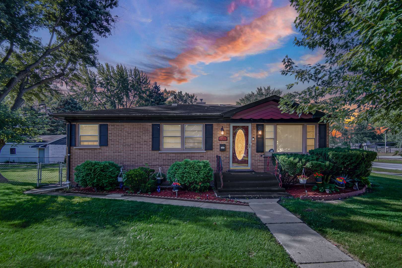351 E 146th ST, Harvey, IL 60426