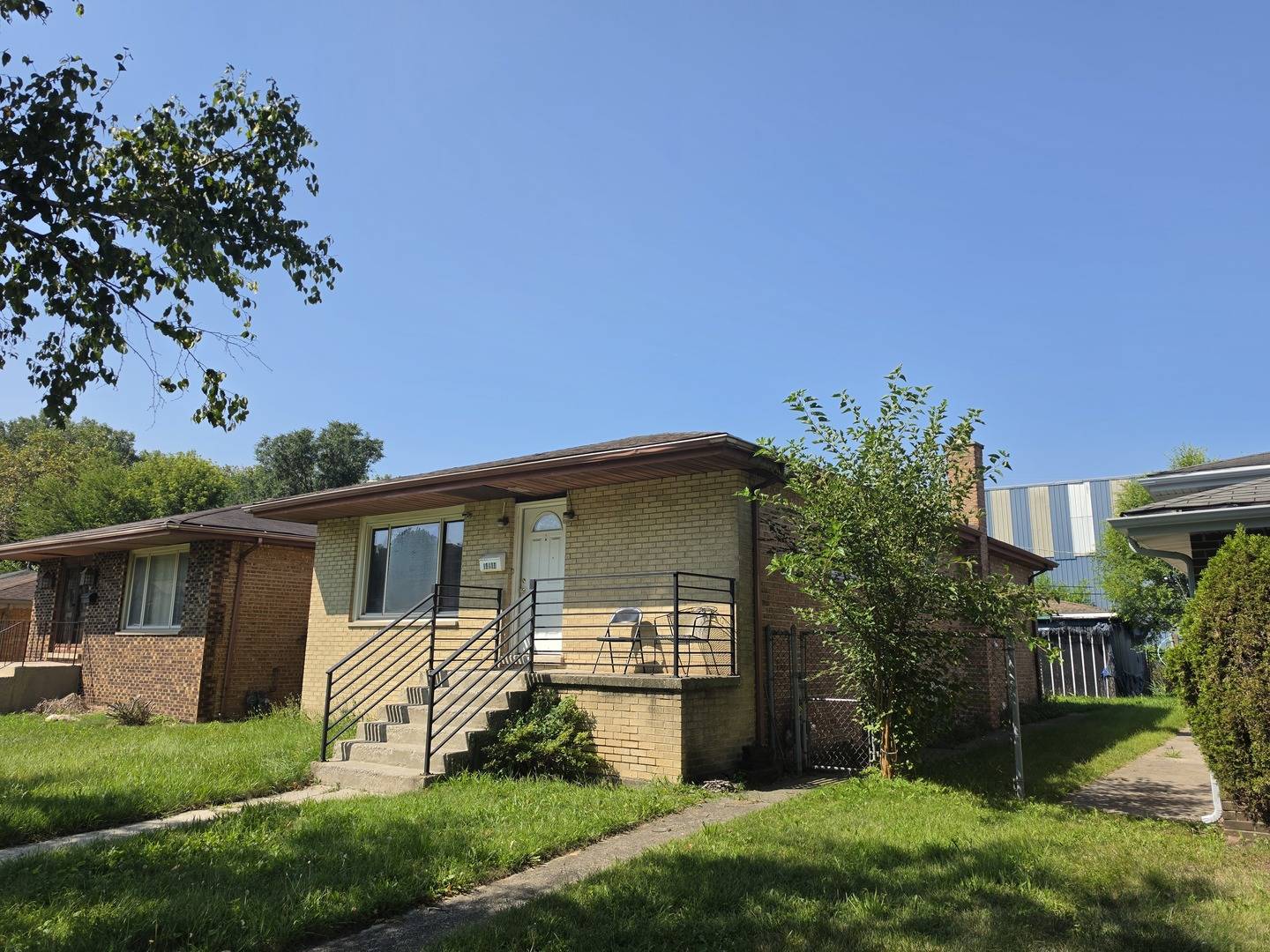 14104 S bensley AVE, Burnham, IL 60633