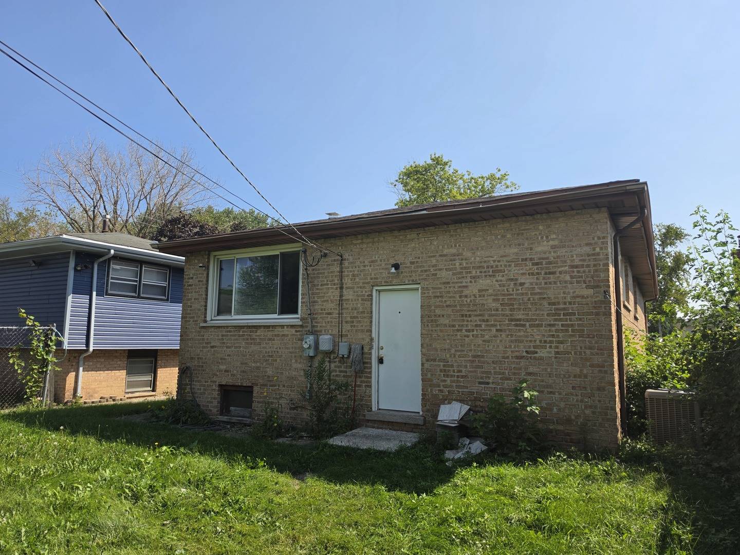 14104 S bensley AVE, Burnham, IL 60633