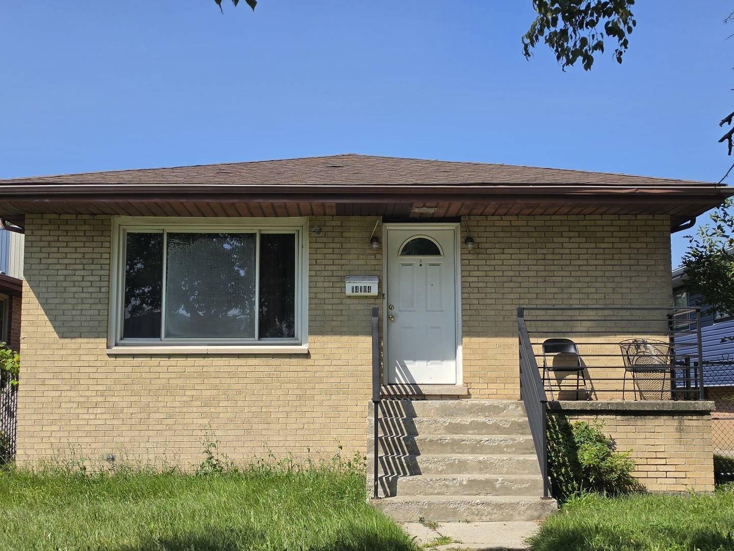 14104 S bensley AVE, Burnham, IL 60633