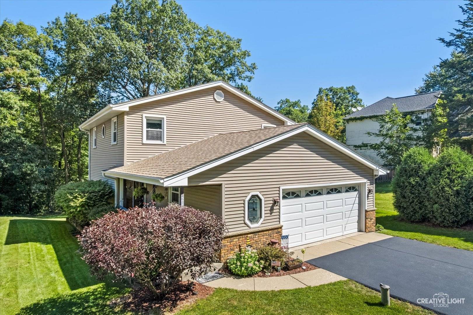 21436 W Sylvan DR, Mundelein, IL 60060