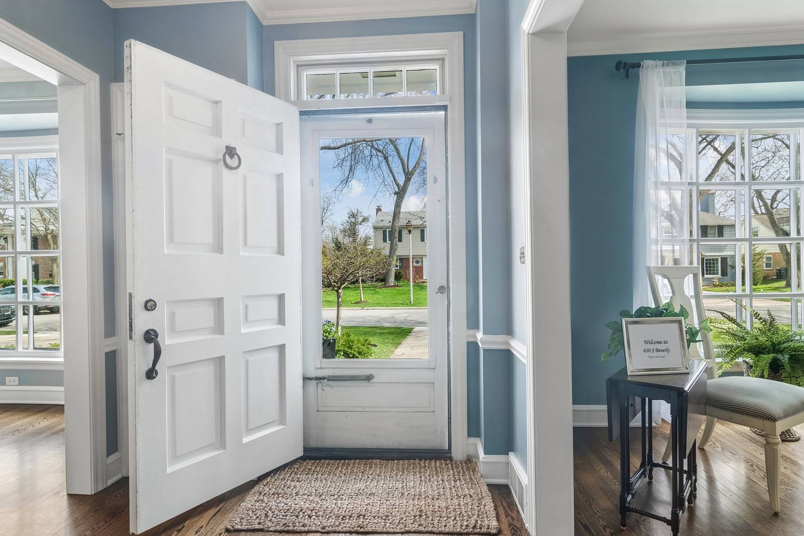 630 S Beverly LN, Arlington Heights, IL 60005