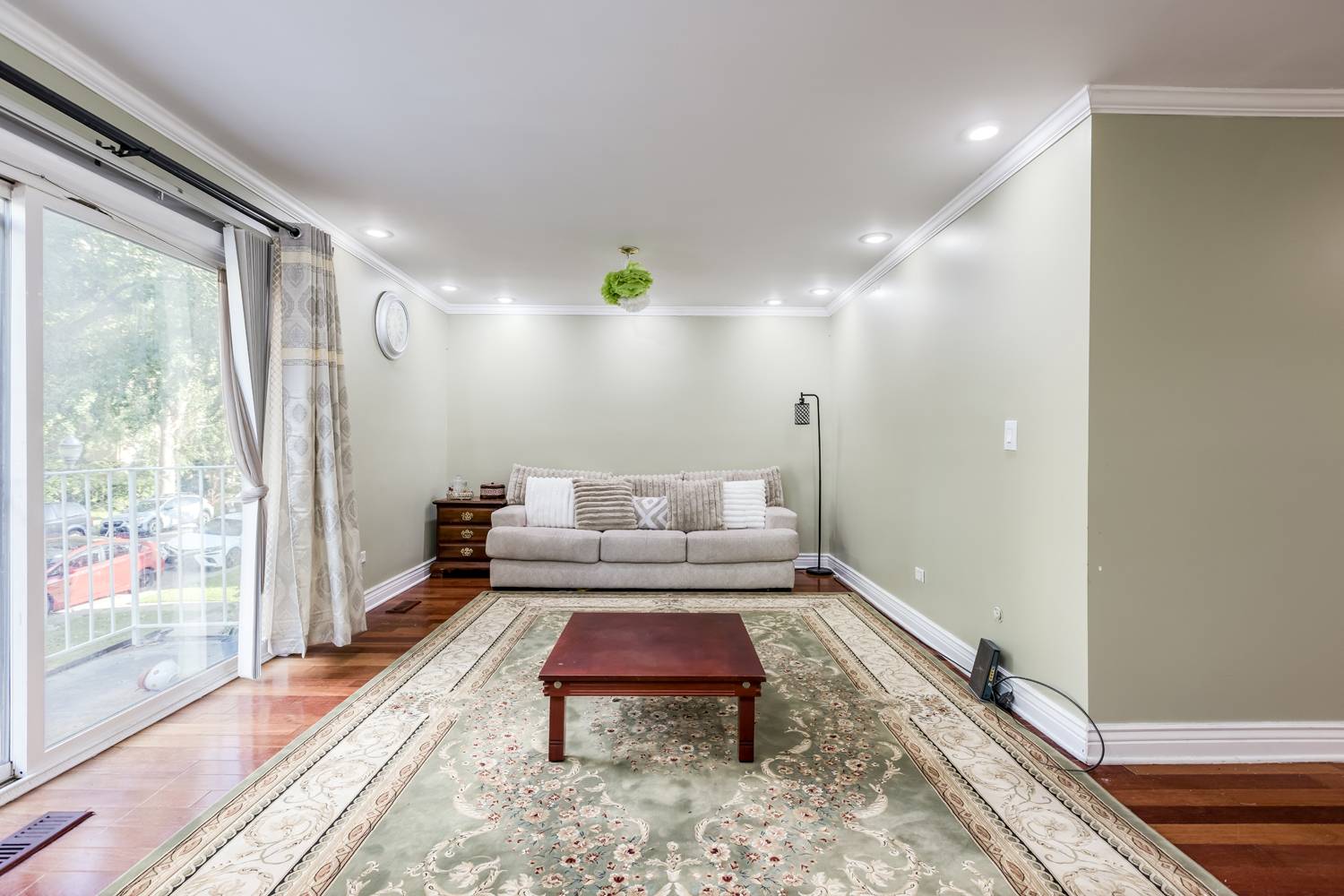 6126 N Francisco AVE #1, Chicago, IL 60659