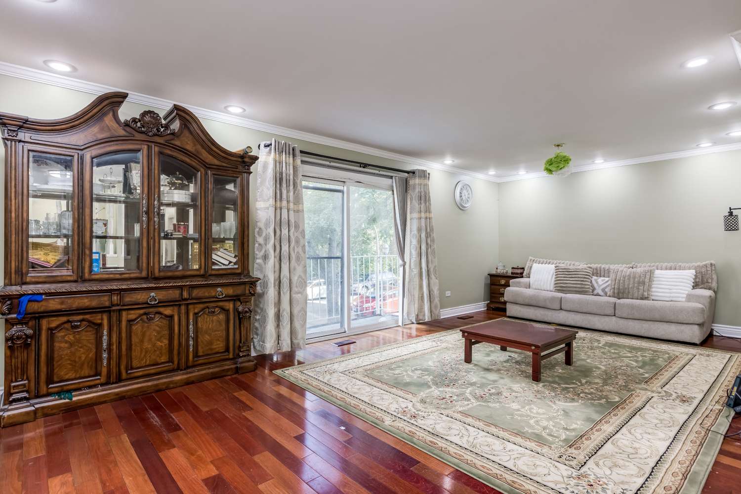 6126 N Francisco AVE #1, Chicago, IL 60659