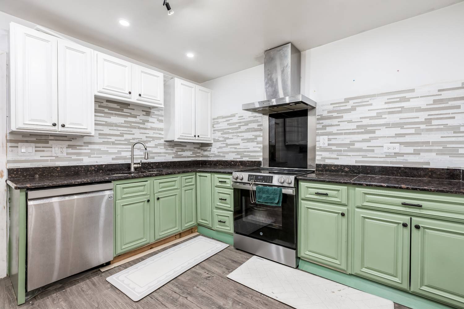 6126 N Francisco AVE #1, Chicago, IL 60659