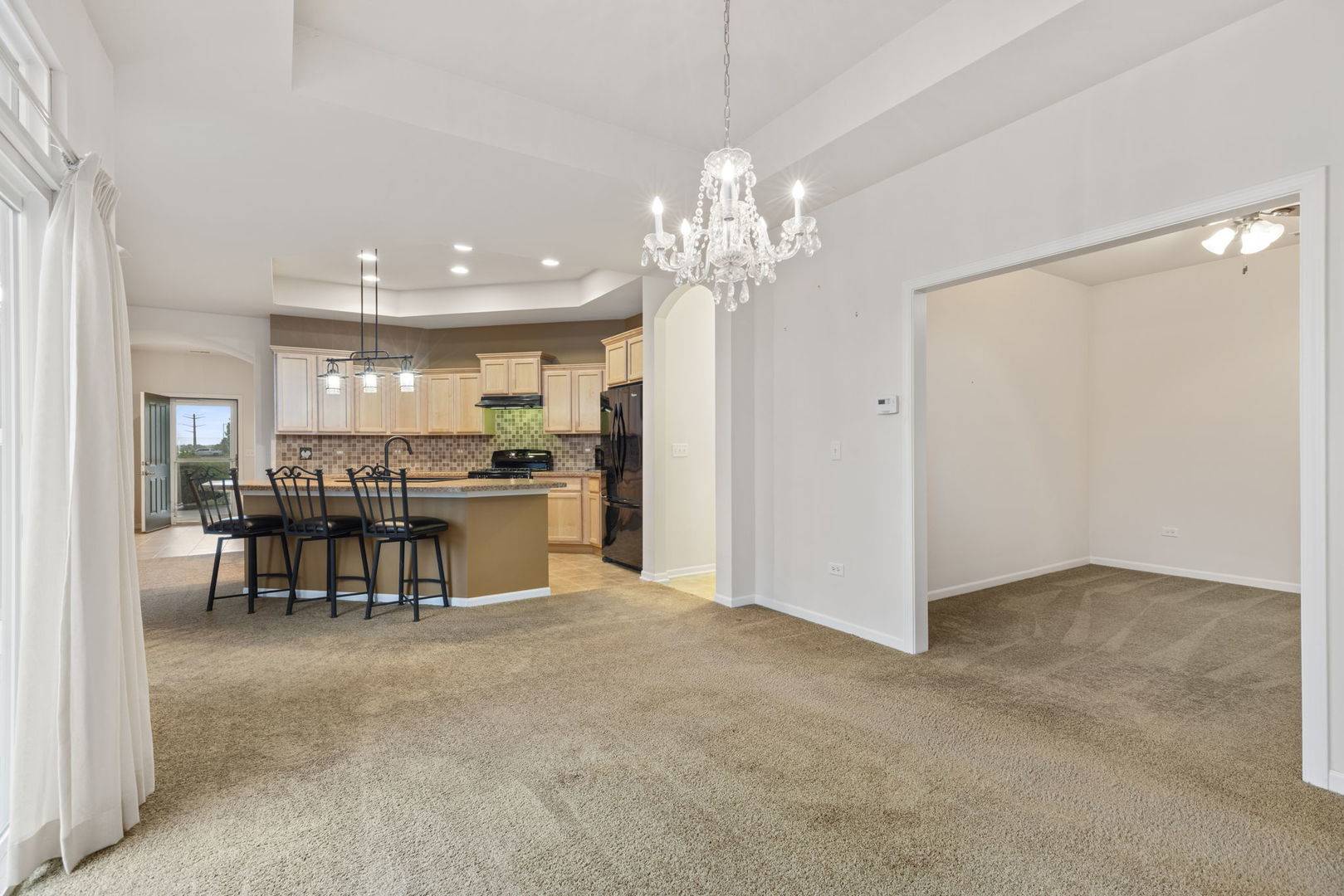 16605 S Fox Run CIR, Plainfield, IL 60586