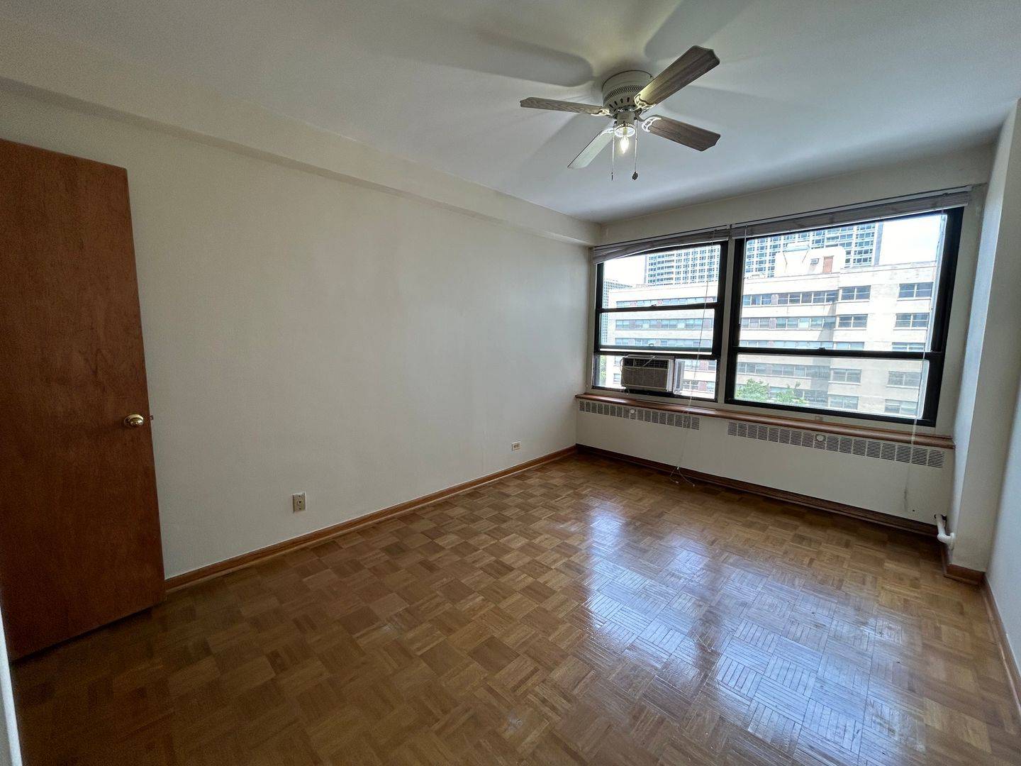 4180 N Marine DR #1009, Chicago, IL 60613