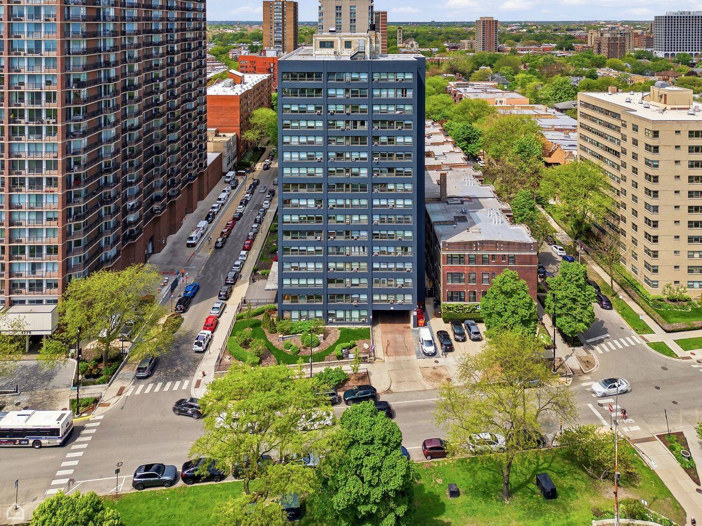 4180 N Marine DR #1009, Chicago, IL 60613