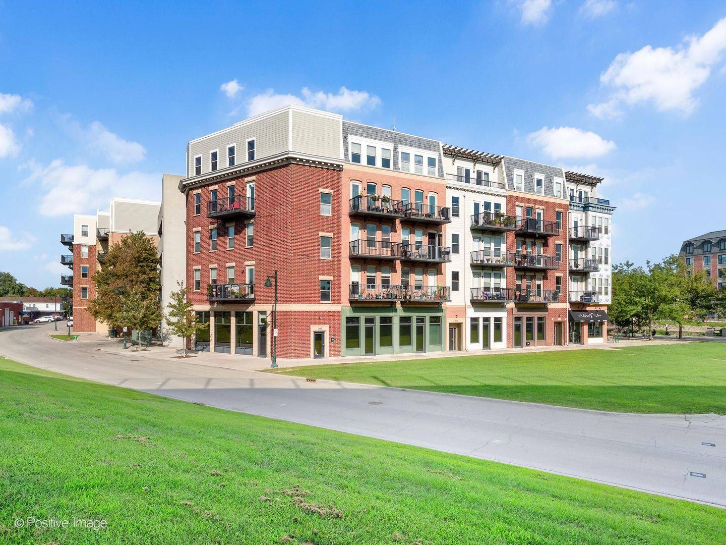 303 Front ST #1302, Lemont, IL 60439