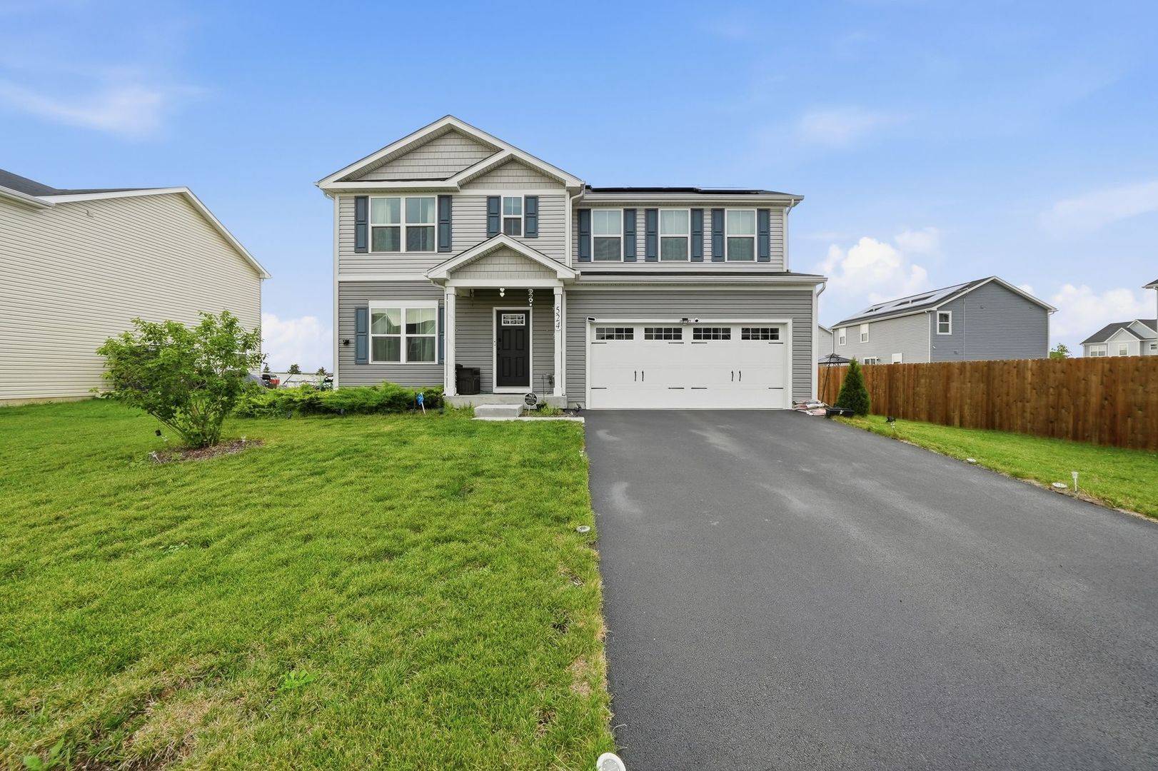 524 Wild Sienna, Hampshire, IL 60140