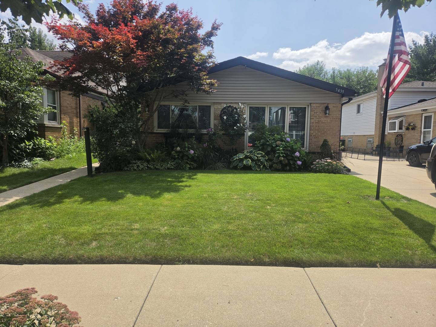 5435 Reba ST, Morton Grove, IL 60053