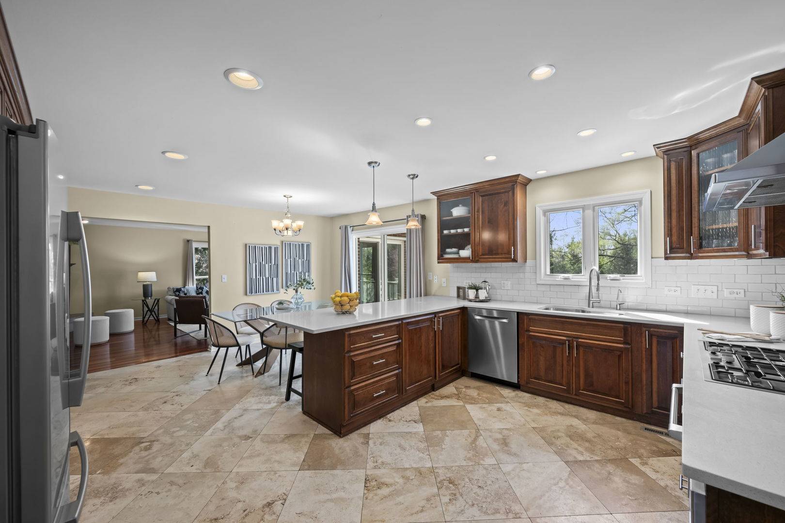 26 Brandywine RD, South Barrington, IL 60010