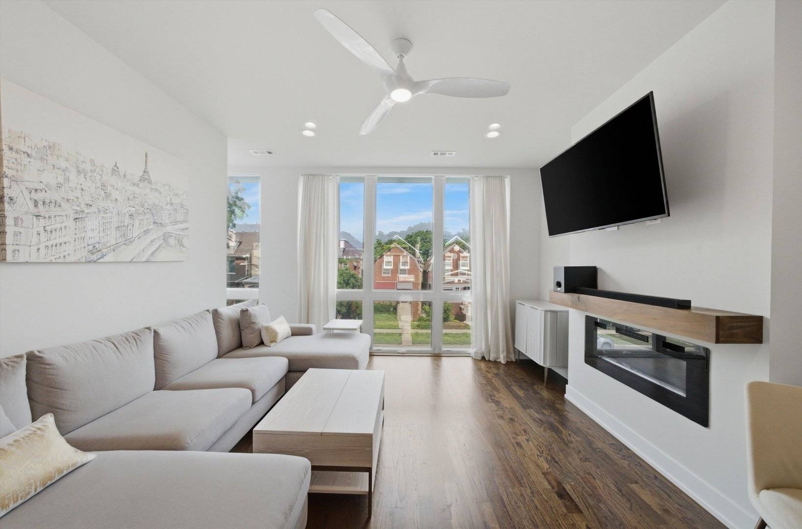 6606 S University AVE #2, Chicago, IL 60637