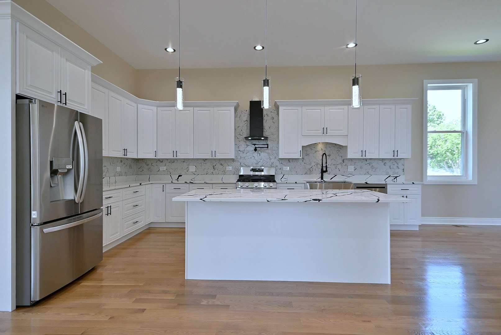 4859 W Hirsch ST, Chicago, IL 60651