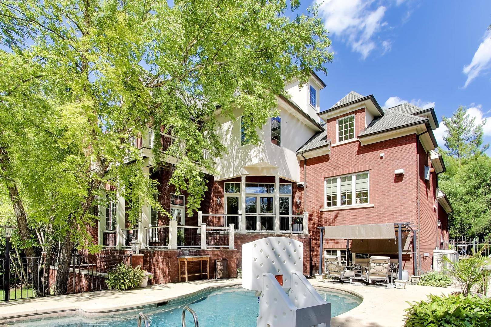 1106 Astor PL, Glencoe, IL 60022