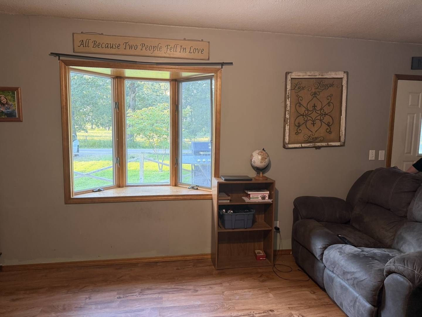 6044 Mccarty RD, Kinmundy, IL 62854