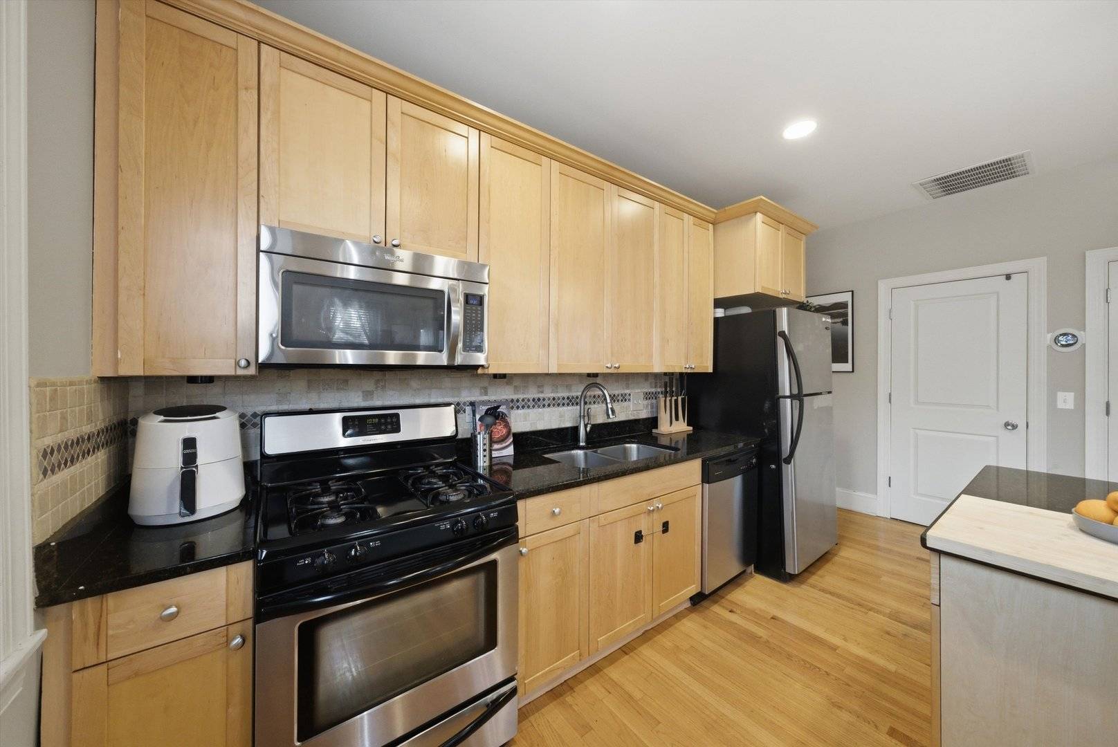 Address not disclosed, Chicago, IL 60626