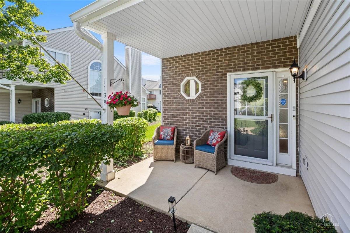 1139 E Cambria LN N, Lombard, IL 60148