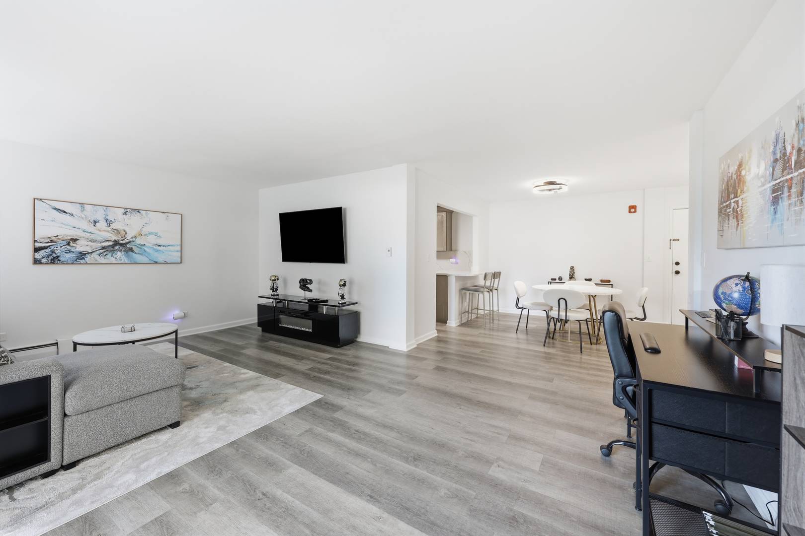 535 S Cleveland AVE #106, Arlington Heights, IL 60005
