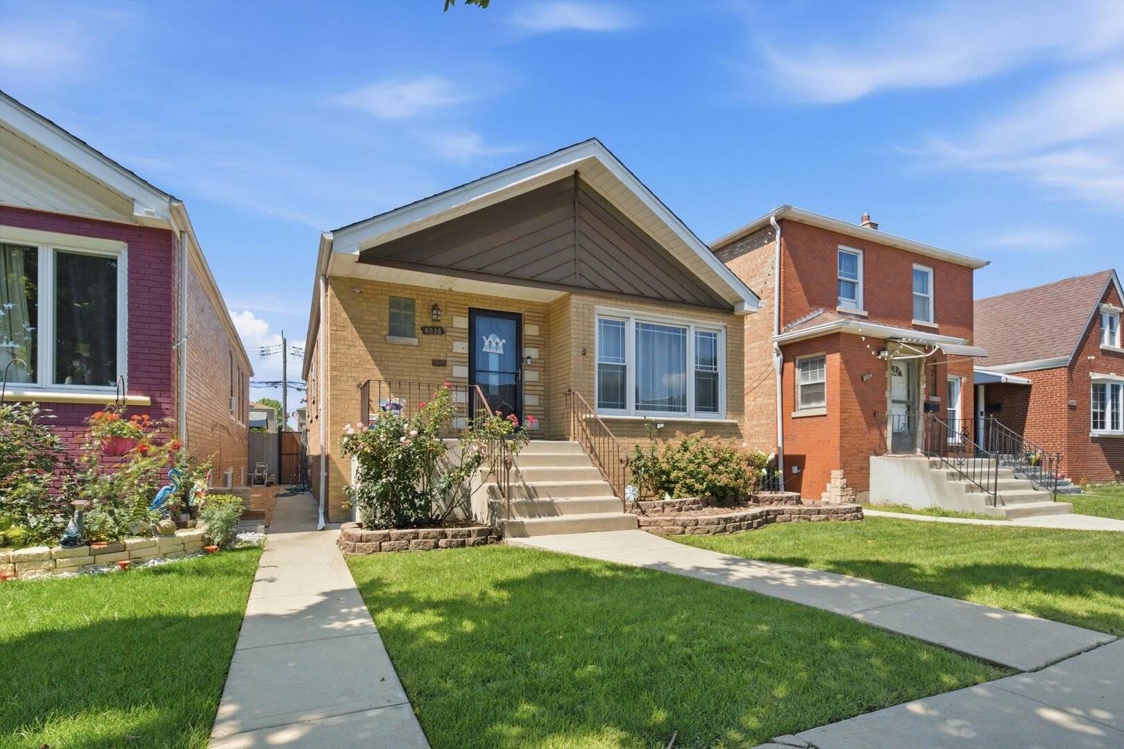 6038 S Komensky AVE, Chicago, IL 60629